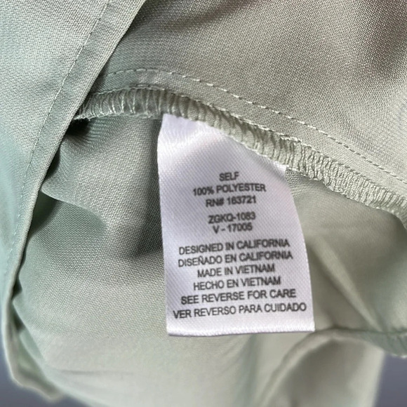 BEBOP NWT Sage Green Ruffle Short Puff Sleeve Dress Button Front Childhood XL - Picture 8 of 11